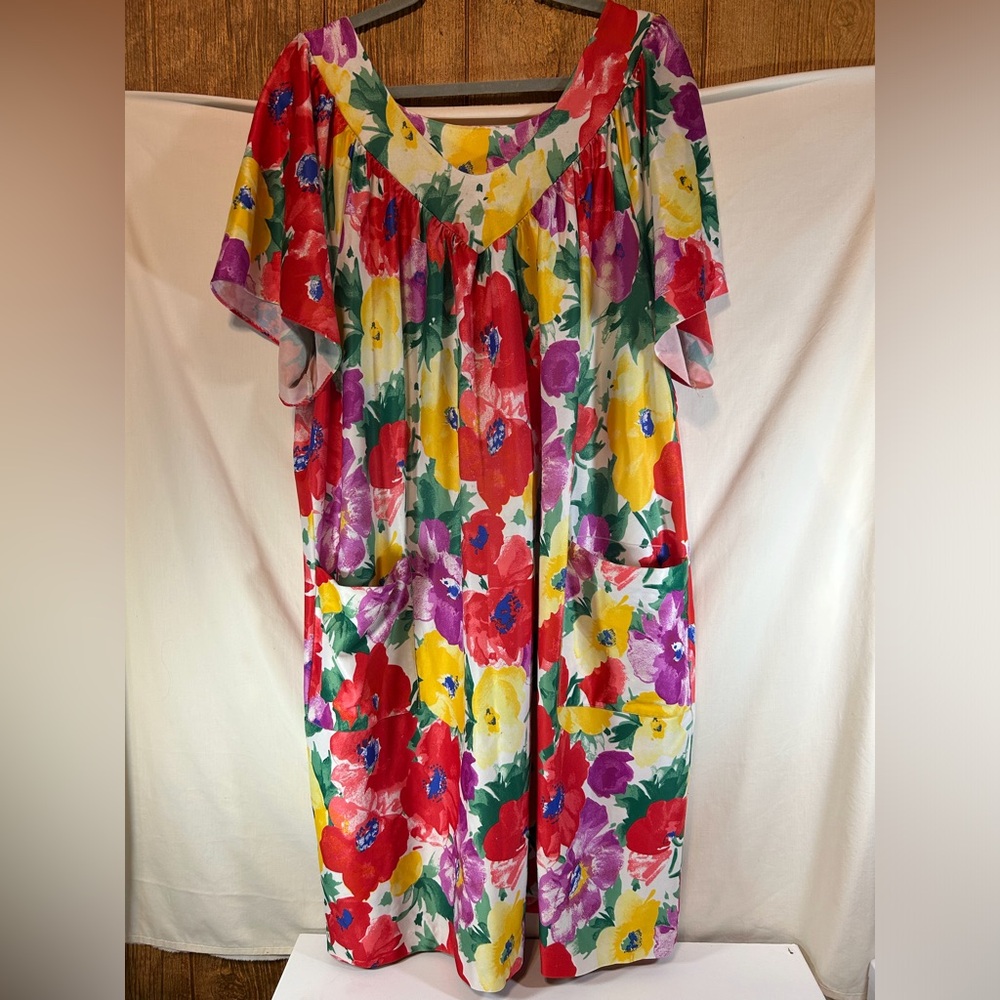 Serenade woman’s floral print house dress W/pockets 1X